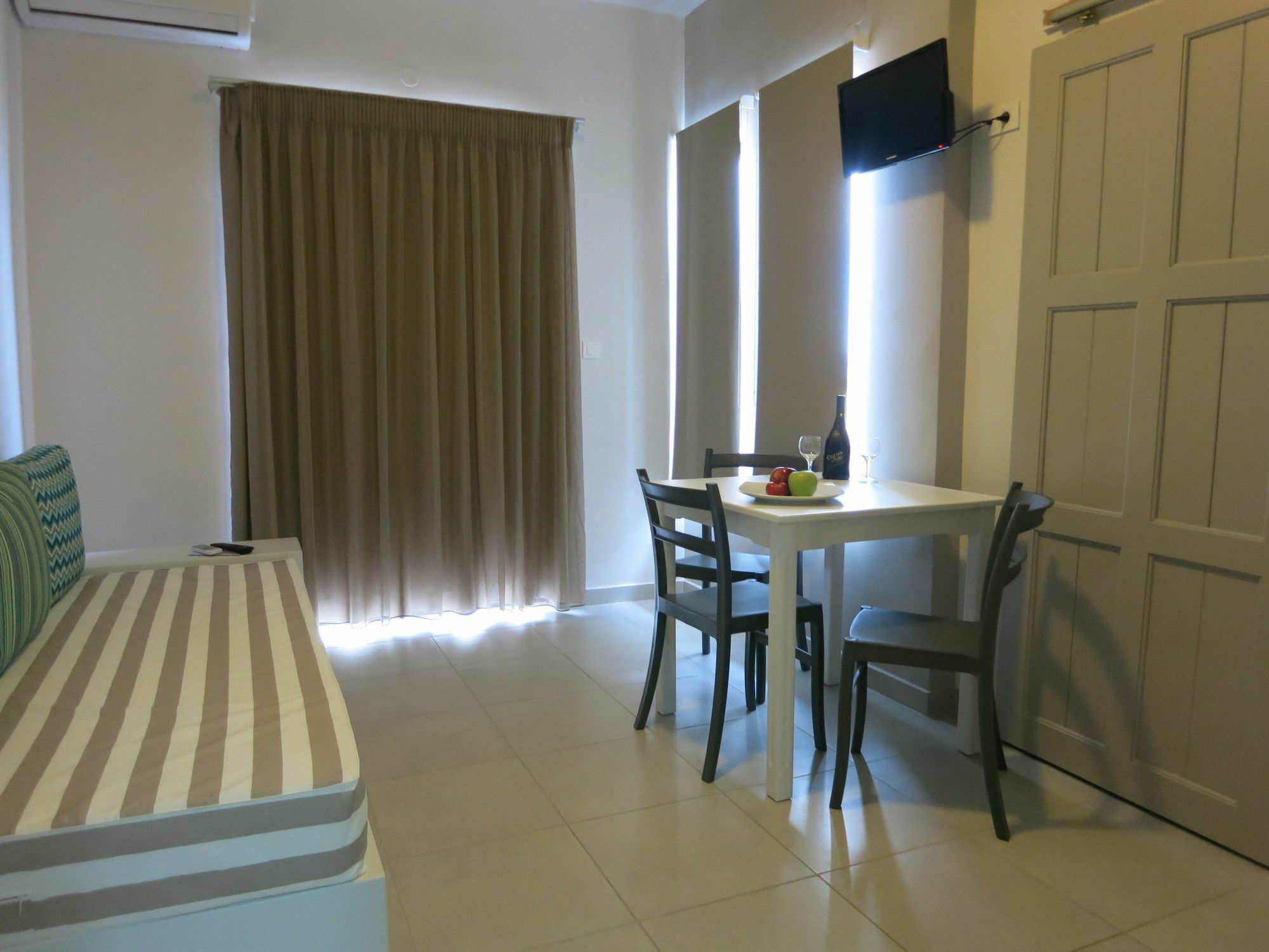 Amaryllis Aparthotel Platanias  Exterior photo